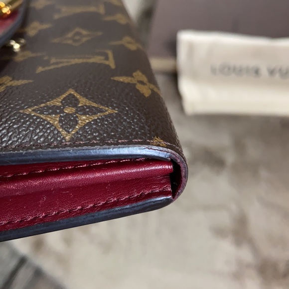 Louis Vuitton Venus wallet - Picture 14 of 14